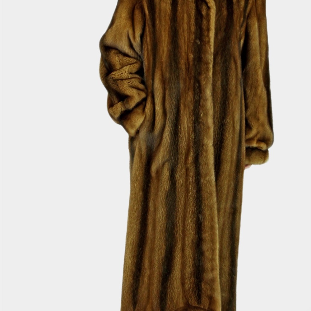 Elegant Brown Fur Coat